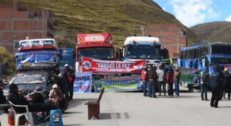 Transportistas exigen soluciones al Gobierno ante crisis de diésel
