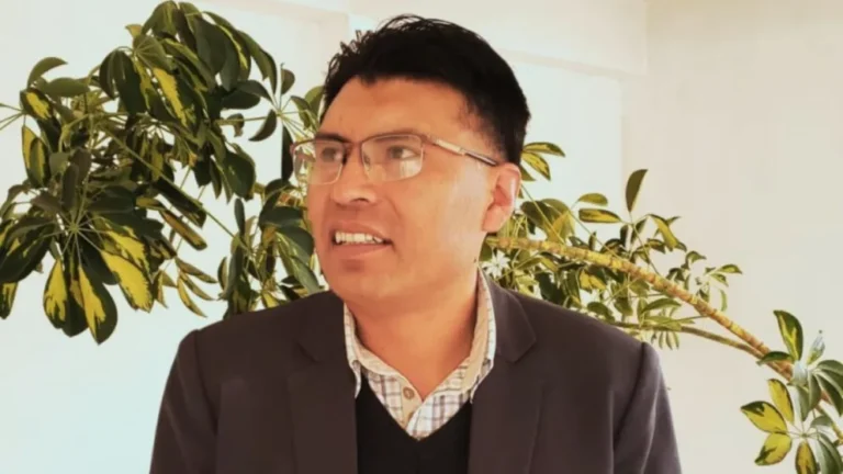 Niltón Condori busca seguir el legado de "El Mallku" en su camino a la presidencia