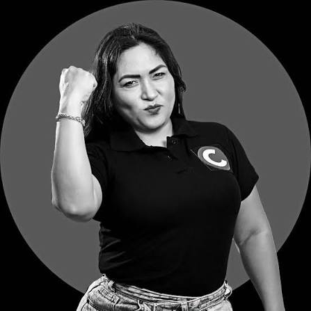 Ejecutan a balazos a candidata y periodista en pleno acto de campaña en Perú