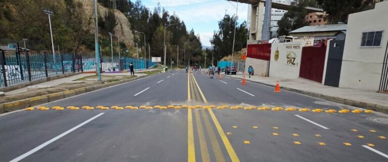 Accidente en La Paz: Dos heridos tras colisión entre minibús y vagoneta