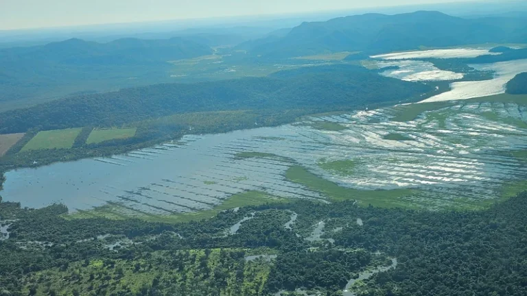 Alerta Naranja por Riesgos de Desbordes de Ríos en Cuatro Departamentos