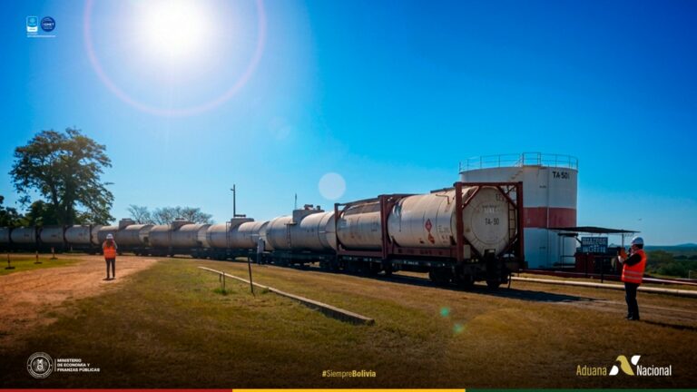 Aduana simplifica importación de combustibles para mejorar abastecimiento