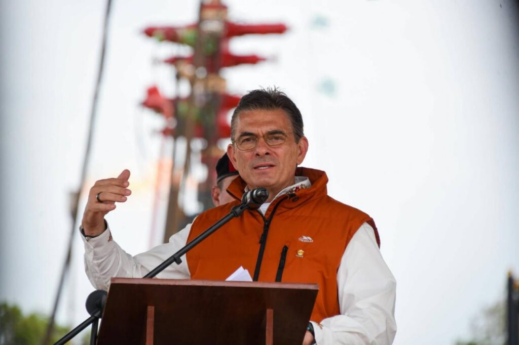 Paz denuncia mafias internacionales y coordina esfuerzos de seguridad