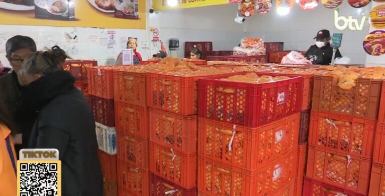 Disminuye el precio del pollo en La Paz y Cochabamba ante mayor oferta