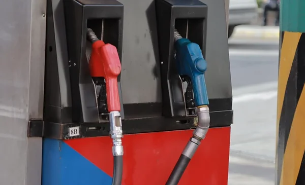 El Gobierno prevé eliminar la subvención a los combustibles para fin de año