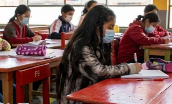 La Paz mantiene clases presenciales a pesar del paro del transporte