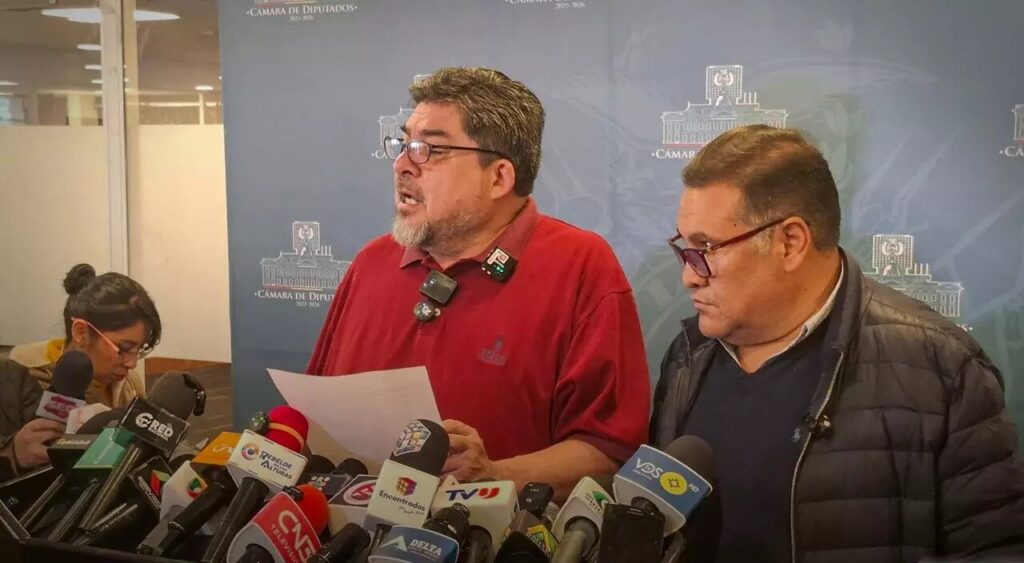 Diputado Zegarra impulsa proyectos para revitalizar el sector minero