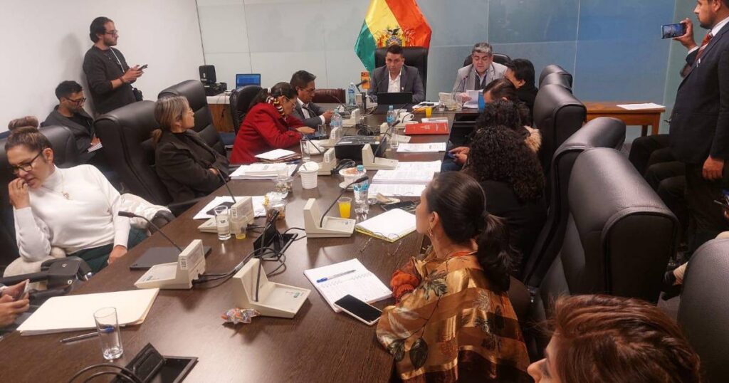 Avanza la aprobación del financiamiento del FMI en Diputados