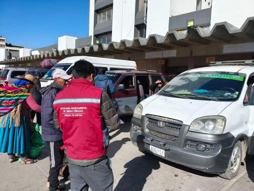 Revisión de tarifas de pasajes interprovinciales en Oruro