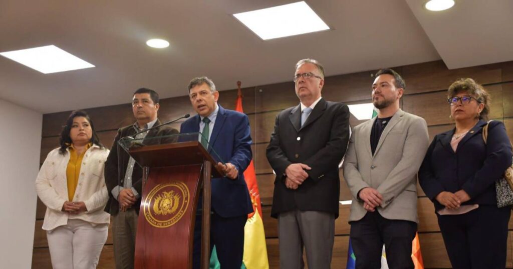 Acuerdo histórico para reformar la Constitución en tres etapas