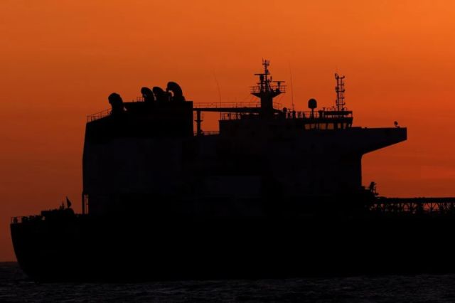 Caída del Brent por optimismo en negociaciones entre EE.UU. e Irán