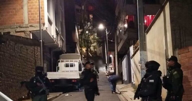 Atraco a librecambista en Villa San Antonio deja $us 4 mil y Bs 11 mil en manos de delincuentes