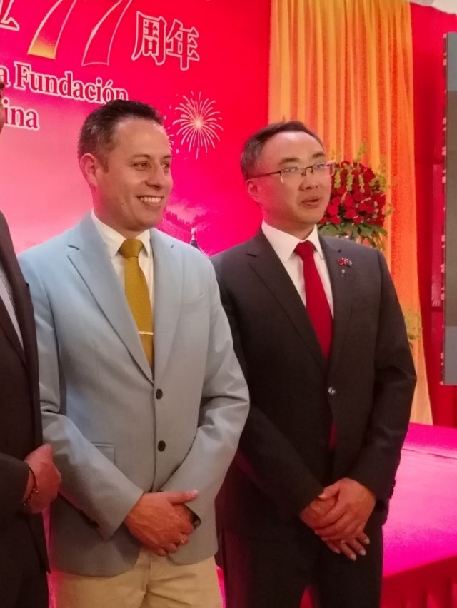 China conmemora 77 años de su fundación y abre puertas a Bolivia en los BRICS
