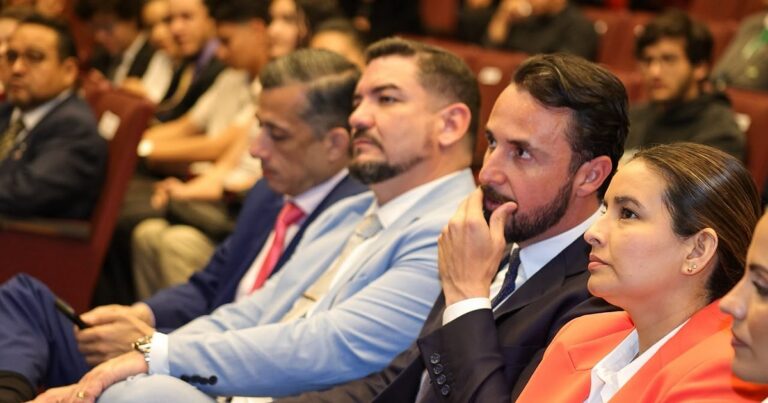 El Senado aprueba ley para que el Gobierno central asuma costos de bonos