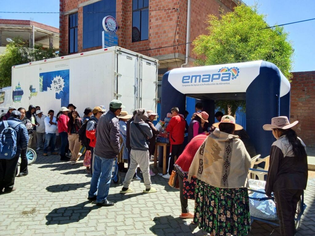 Emapa móvil ofrece productos accesibles en El Alto
