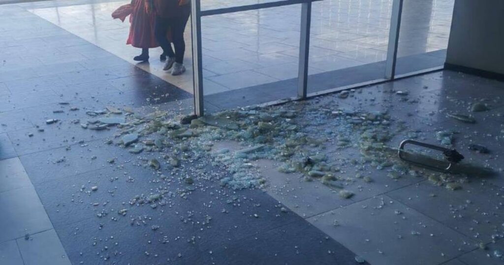 Trabajadores de aseo urbano de El Alto son señalados por daños en la Alcaldía