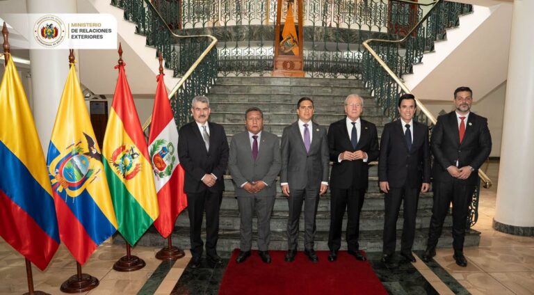 Bolivia impulsa una integración efectiva en la Comunidad Andina
