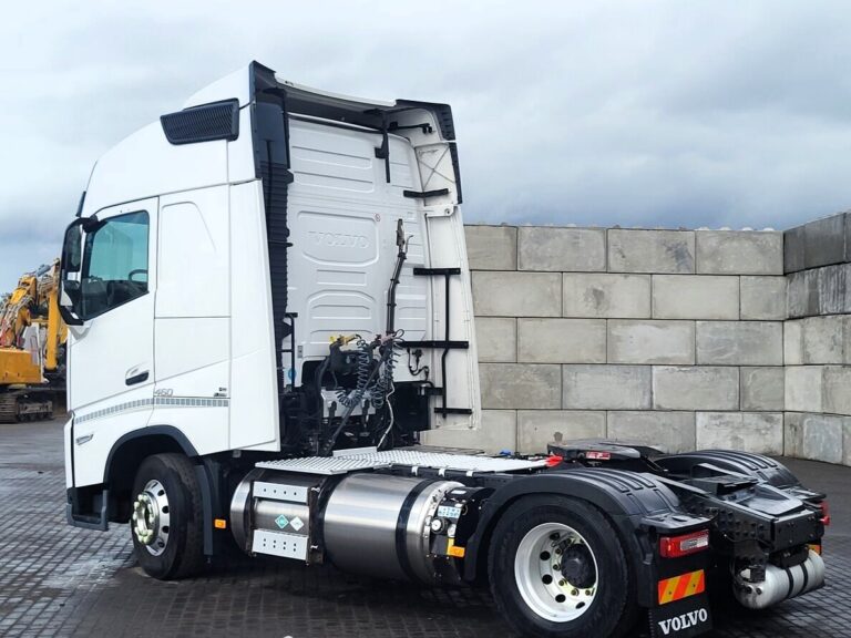 Estudios para implementar GNL en el transporte pesado boliviano