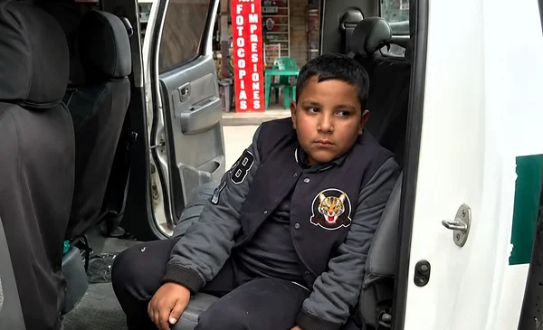Encuentran a Ángel Gabriel, el niño que se perdió en la Feria de las Alasitas