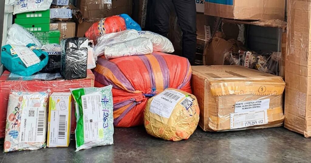 Aumentan las tarifas de envío de encomiendas en La Paz hasta un 50%