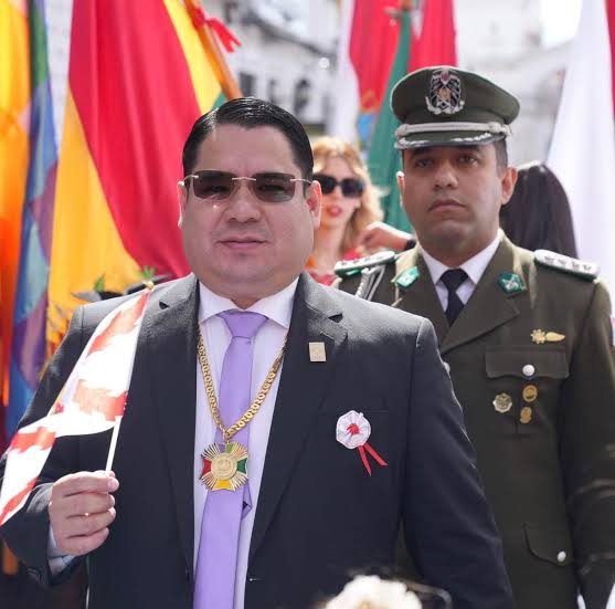 Detienen al capitán Molina en Sucre, exedecán de Roger Mariaca, con más de Bs 1 millón