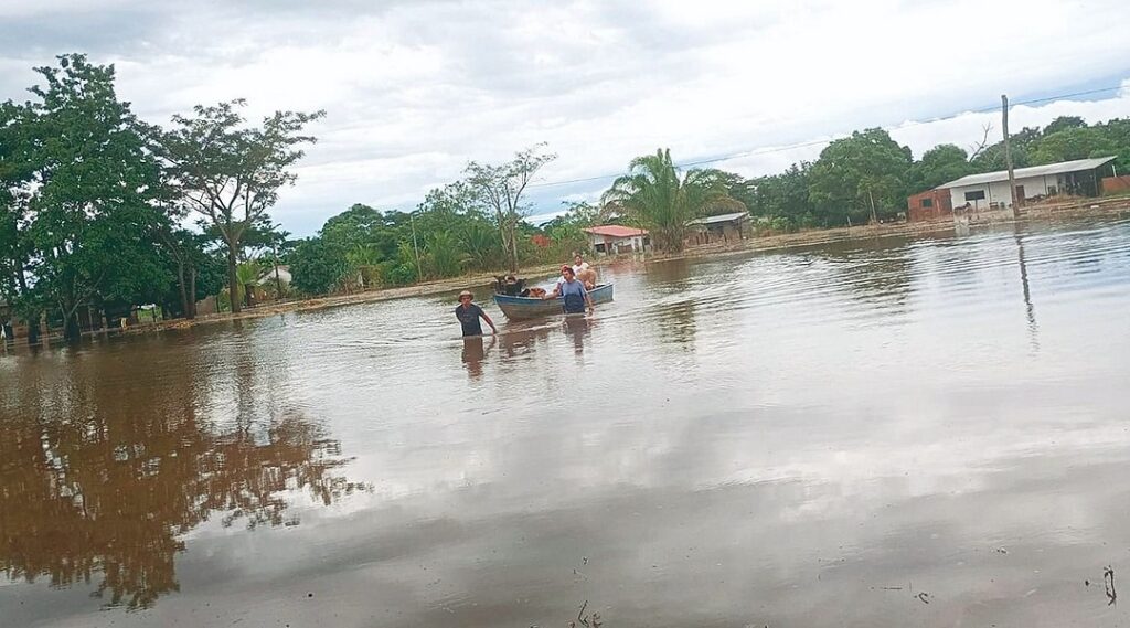 Lluvias en el Norte Cruceño afectan siembra y producen preocupación entre agricultores