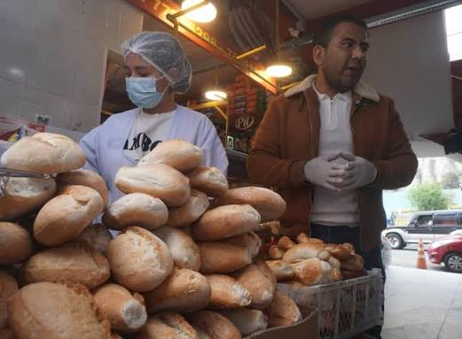 Controles estrictos en la zona Sur por venta de pan a Bs 1