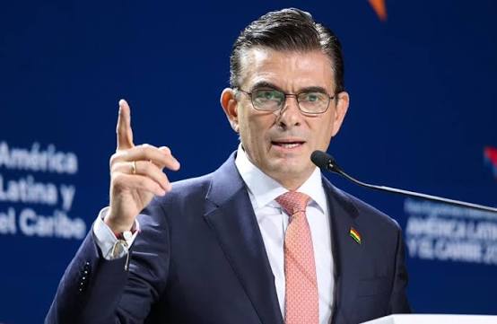 Paz llama a priorizar el diálogo y rechaza el retorno de la confrontación