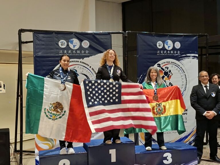 Beatriz Delgadillo brilla en el Campeonato Panamericano de Kung Fu y Tai Chi
