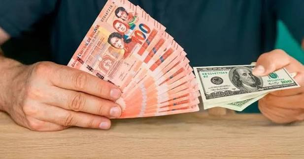 El dólar oficial se mantiene estable mientras el paralelo registra una baja