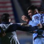 Bolívar logra un apretado triunfo 2-1 ante FC Universitario