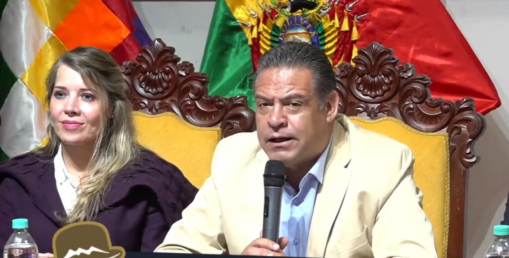 Gobernador de La Paz abrirá diálogo con maestros sobre institutos técnicos
