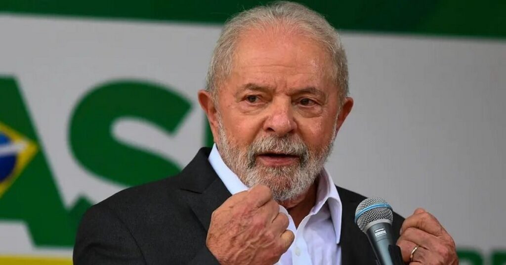 Lula convoca a jóvenes y ancianos a unirse contra Flávio Bolsonaro