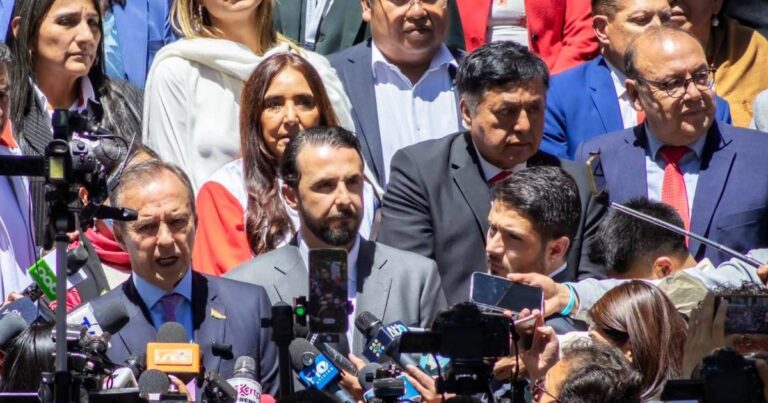 Gálvez responde a denuncias de corrupción en Libre