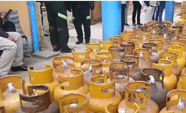 Desvío de GLP en El Alto: 250 garrafas incautadas y dos detenidos