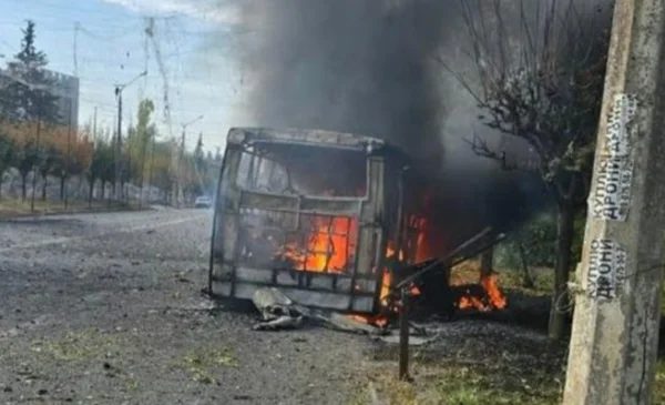 Trágico ataque aéreo en Kramatorsk cobra la vida de más de 30 personas