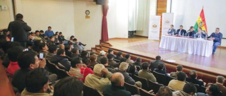 Choferes se reunirán con el Gobierno para discutir nuevas tarifas de transporte