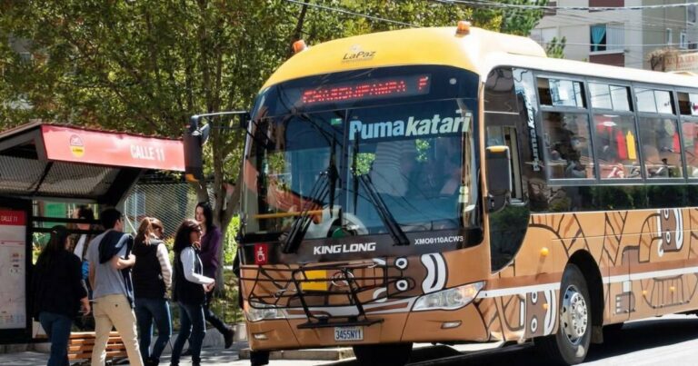 Posible aumento en la tarifa del PumaKatari tras ajuste en el diésel