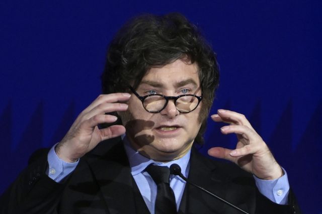 Milei critica a quienes afirman no llegar a fin de mes