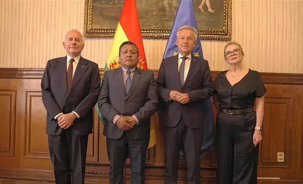 Delegación europea visita La Paz para combatir el narcotráfico