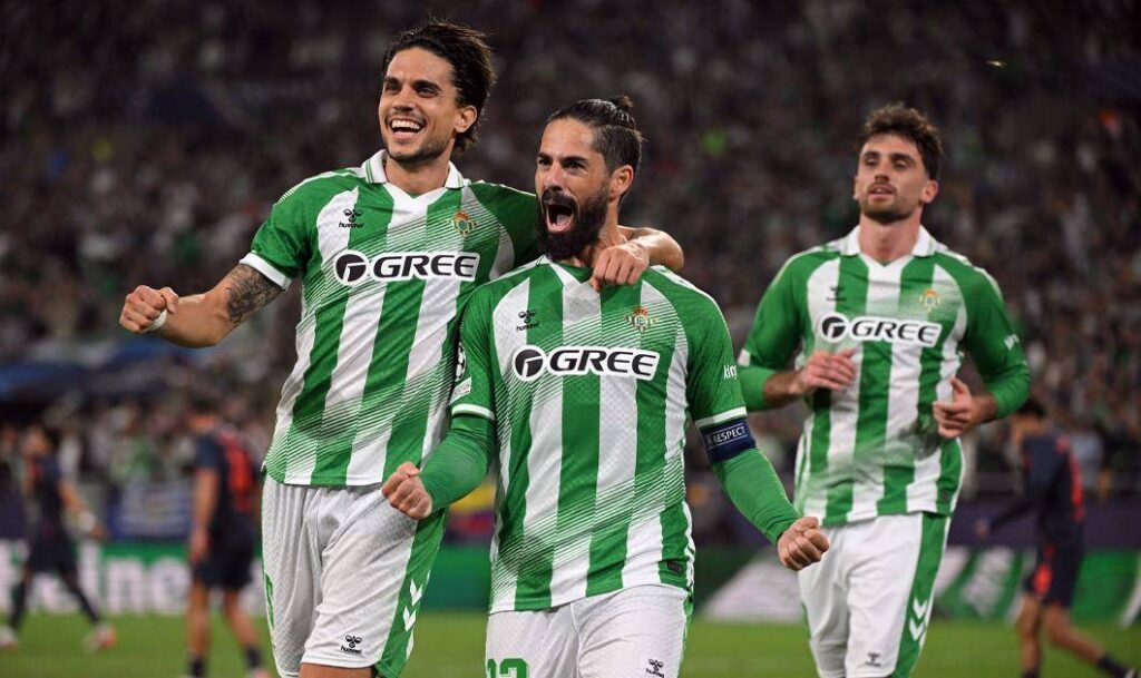 El Real Betis triunfa ante Feyenoord y sigue invicto en la Champions