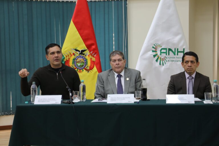 Operativos de control aseguran más de 14 mil litros de gasolina en Bolivia