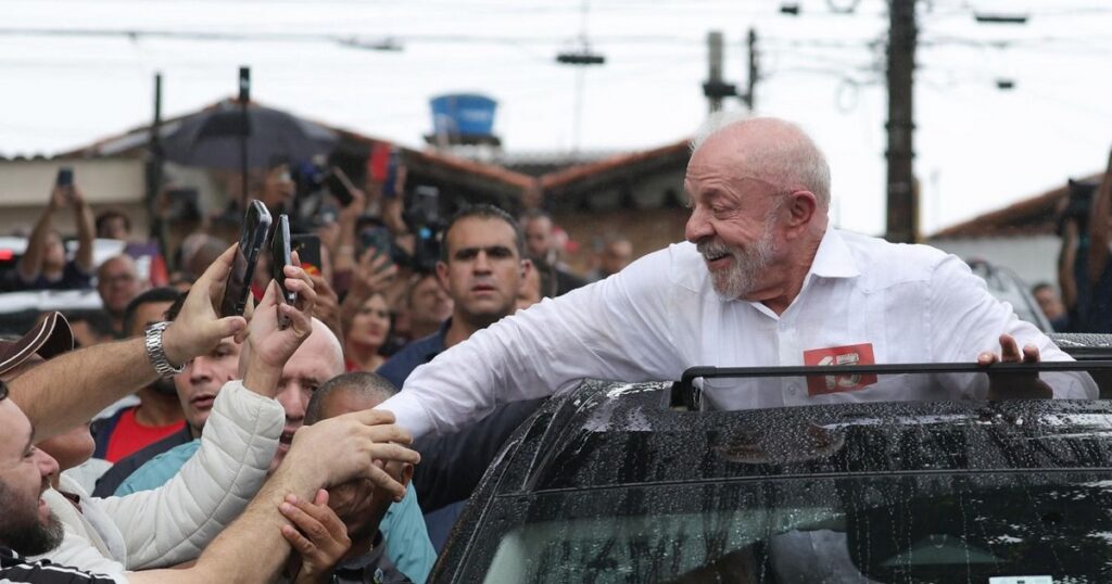 Lula solicita prorrogar el horario de votación en varios estados brasileños
