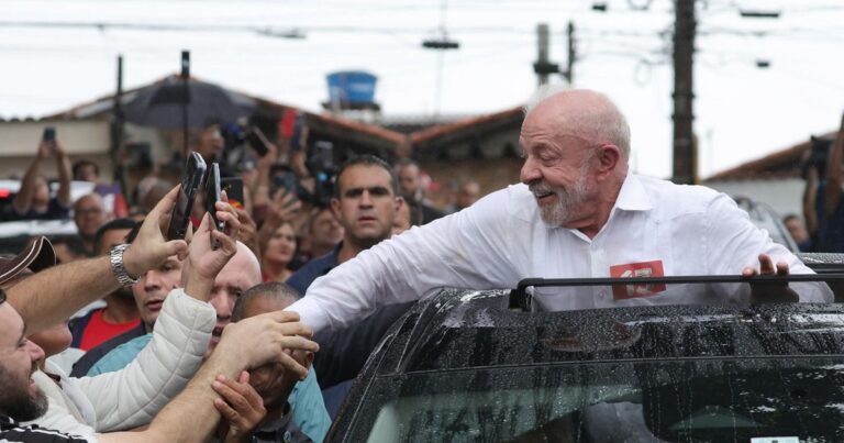 Lula solicita prorrogar el horario de votación en varios estados brasileños