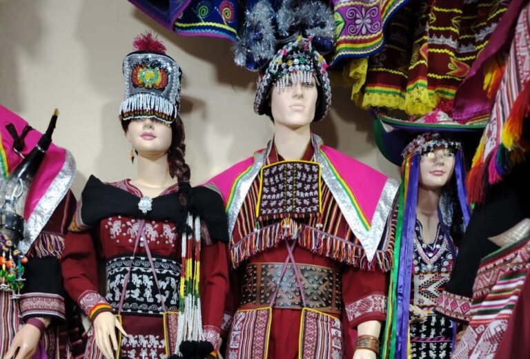 El 21 de abril se declara como Día Nacional del Bordador Folklórico