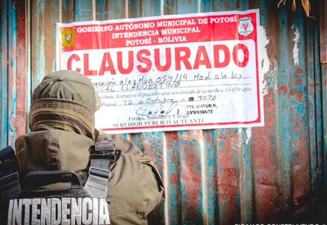 Clausuran tres bares clandestinos en la zona Corazón de Jesús