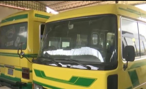 El alto costo del diésel obliga a micros a paralizar sus operaciones
