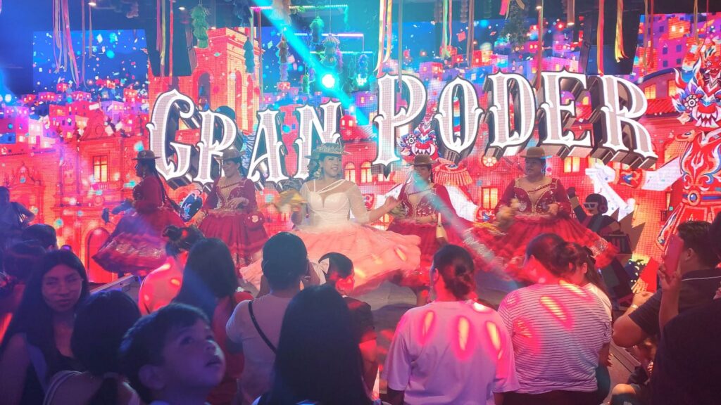 La Paz se destaca en Expocruz 2026 con su stand cultural