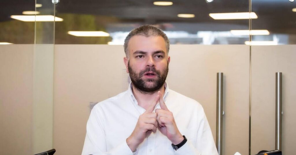 Ormachea exige investigación sobre el voto de legisladores afines a ministros