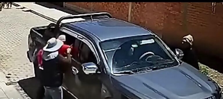 Atraco armado en El Alto: roban 200.000 dólares a una mujer